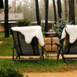 Крісла-шезлонги